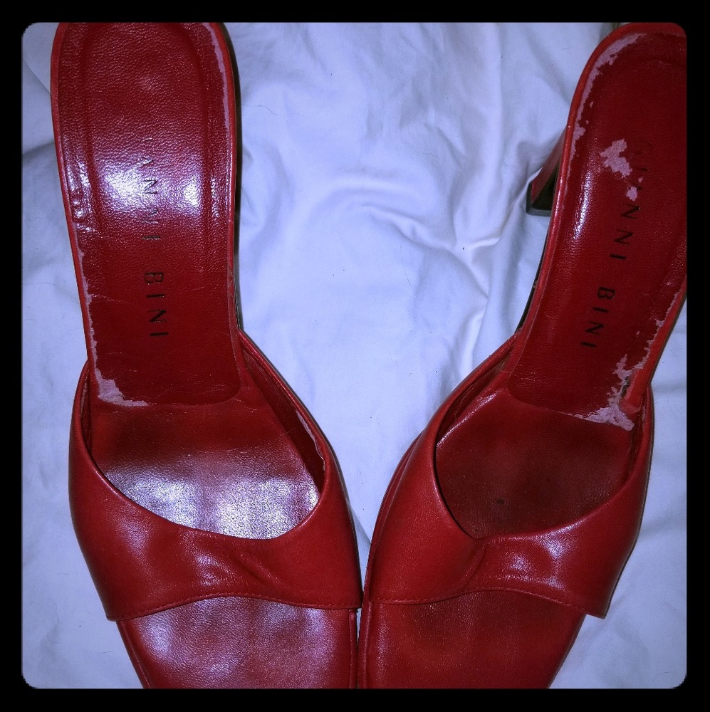 Gianni Bini Red Leather Pumps